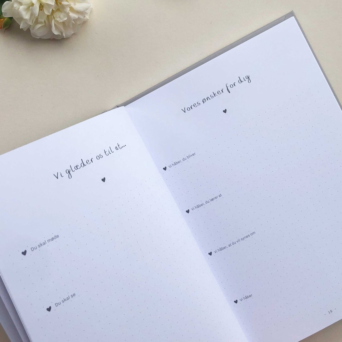 Barnets Bog A5 hardcover grå, WithWhite#WITHWHITEBooksBuump