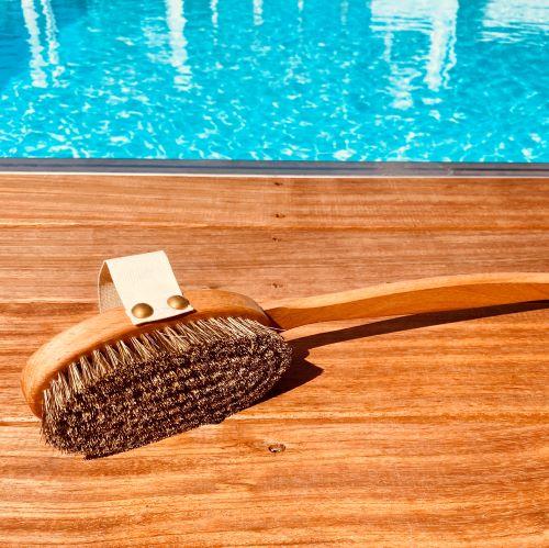 Luksus tørbørste med ekstra langt skaft og aftageligt hoved, Croll & Denecke#Croll & DeneckebrushesBuump