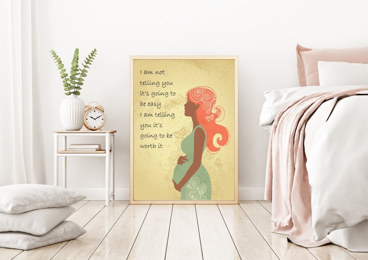 Plakat om graviditet "I am not telling you"#BuumpPosterBuump